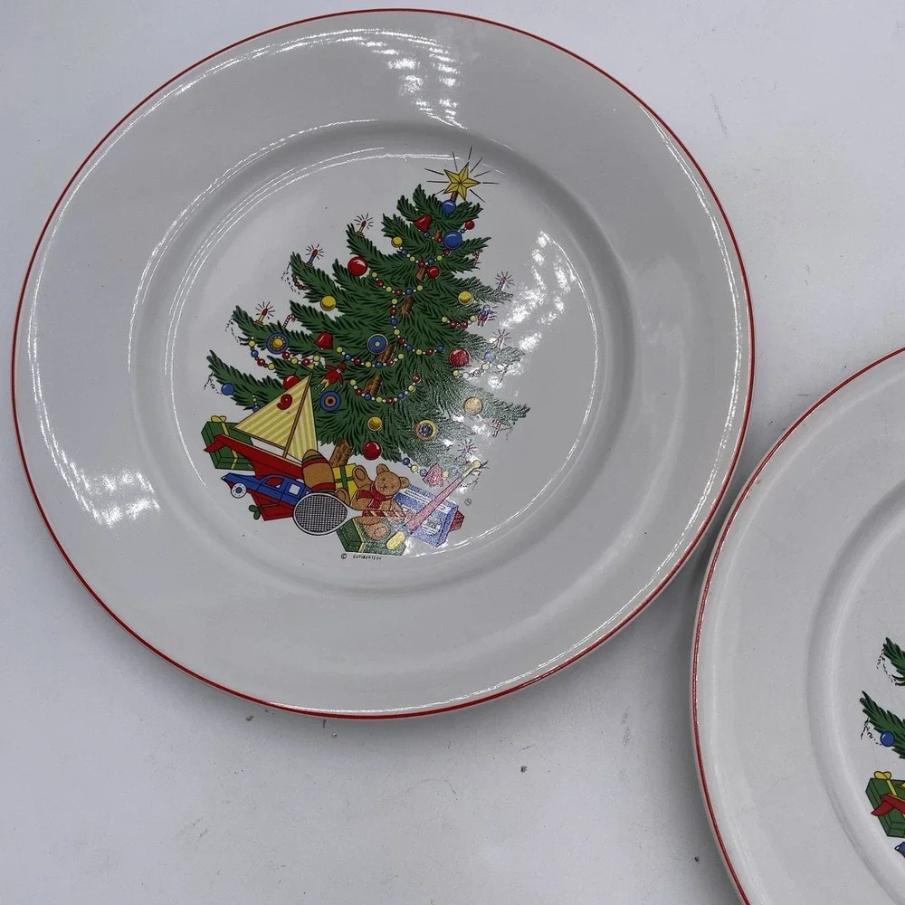 Set Of 2 Cuthbertson American Christmas Tree  Dinner Plates‎ 10 1/4